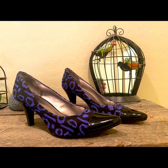 AK Anne Klein iFlex pumps with patent leather toes - Picture 1 of 10